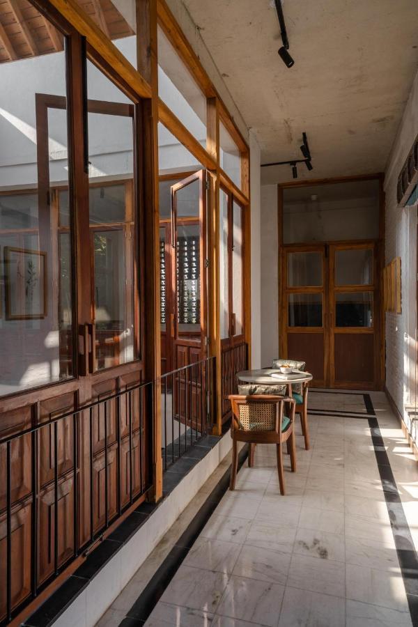 Lohonostays Library Sadhrana Bagh غورغاون المظهر الخارجي الصورة