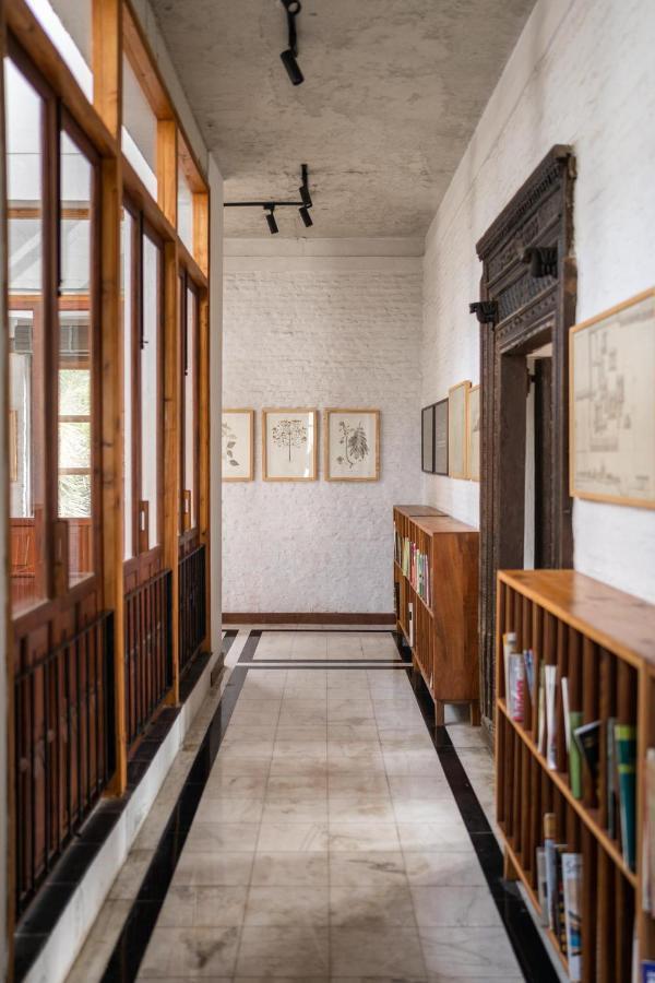 Lohonostays Library Sadhrana Bagh غورغاون المظهر الخارجي الصورة