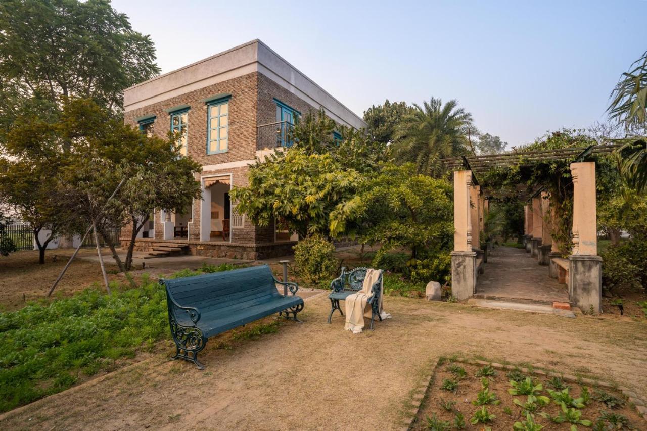 Lohonostays Library Sadhrana Bagh غورغاون المظهر الخارجي الصورة